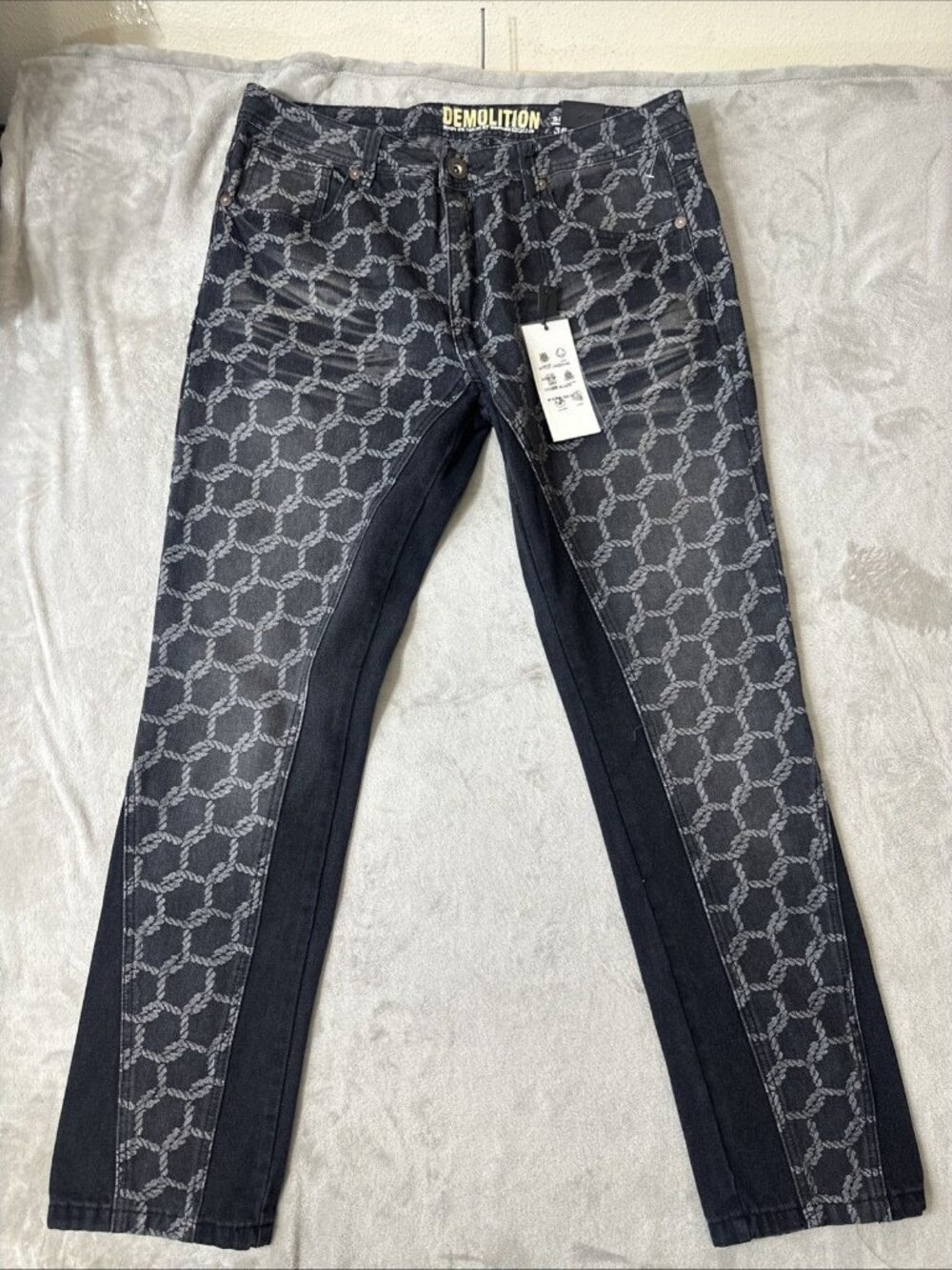 Demolition Men’s 36x32 Black Patterned Slim Straight Jeans Distressed